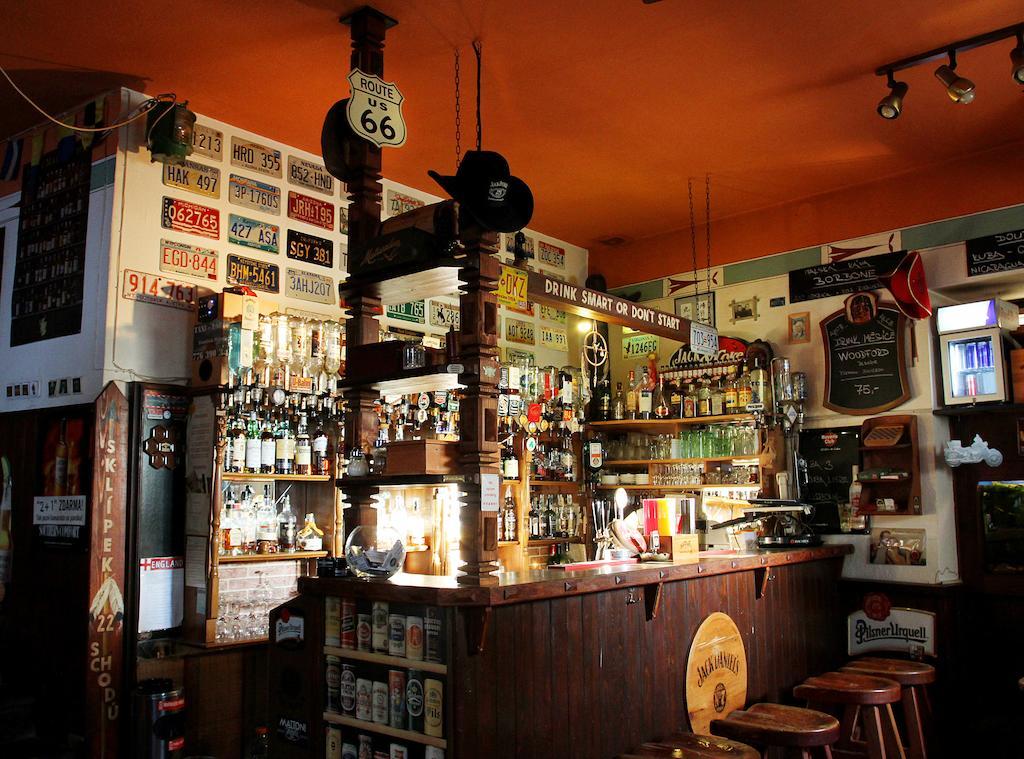 Pension Alfa & Whisky Pub Tabor Ngoại thất bức ảnh